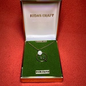 Vintage jade and gold necklace